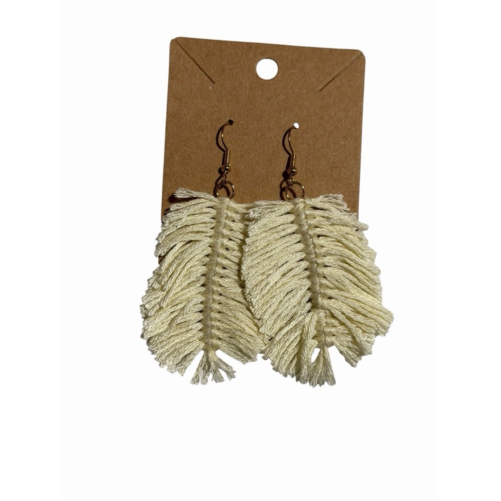 New Novelty Fashion Earrings ivory cream yarn feather